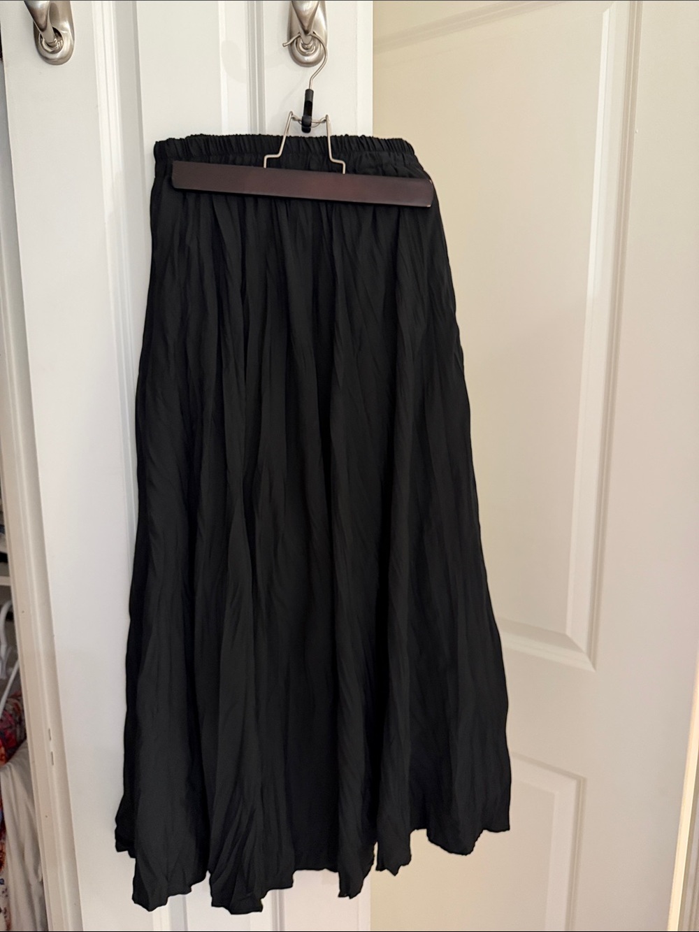 OAK + FORT Black Crinkled Maxi Skirt